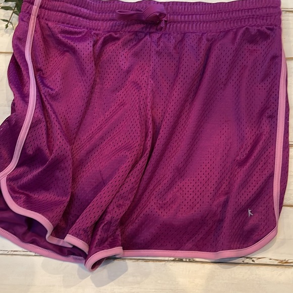 Danskin Now Athletic Jersey Shorts/ 12-14L - Picture 2 of 5